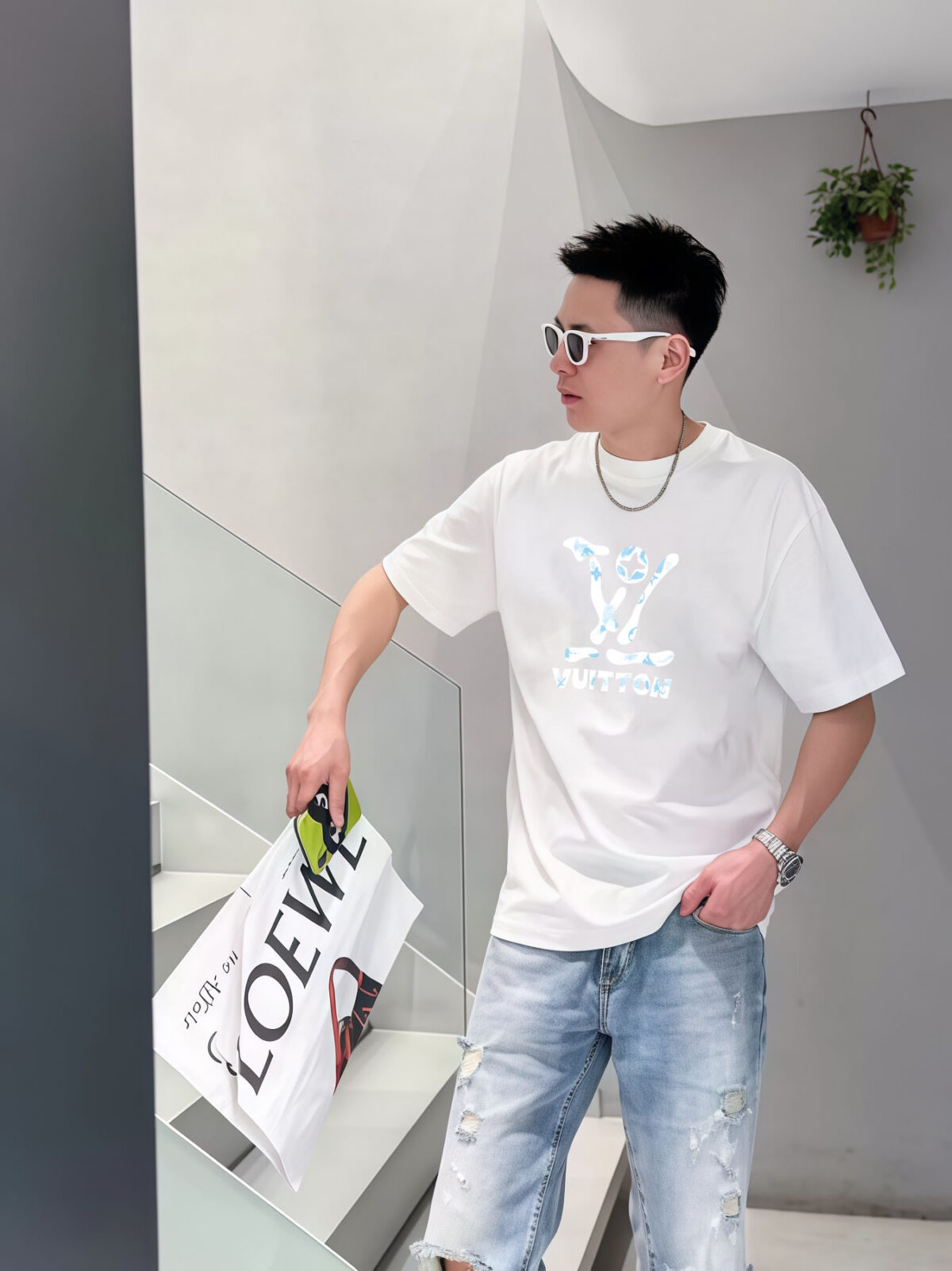 P70 LV/路易威登 印花Logo百搭潮流短袖T恤男女同款 吊牌 领标 水洗唛 三标齐全 定织定染280克精梳棉面料 尺码：S-XXL 颜色：黑色，白色，藏青色