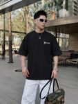 weigou_178463_6_39aed100ca P75 1v~ Lv路易logo刺绣字母 《区别通货面料》7a抗菌短袖tee 上身十分舒适,男女同款半袖,落肩宽松版型 颜色: 黑色 白色 咖啡色 尺码:S(90-130斤) M(125-150斤) L(135-165斤) XL(160-190斤) XXL(185-220斤)