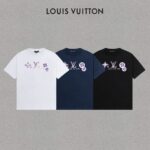 P70 LV/路易威登 印花Logo百搭潮流短袖T恤男女同款 吊牌 领标 水洗唛 三标齐全 定织定染280克精梳棉面料 尺码：S-XXL 颜色：黑色，白色，藏青色