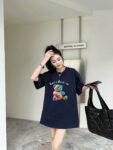 P70 LV/路易威登 印花Logo百搭潮流短袖T恤男女同款 吊牌 领标 水洗唛 三标齐全 定织定染280克精梳棉面料 尺码：S-XXL 颜色：黑色，白色，藏青色