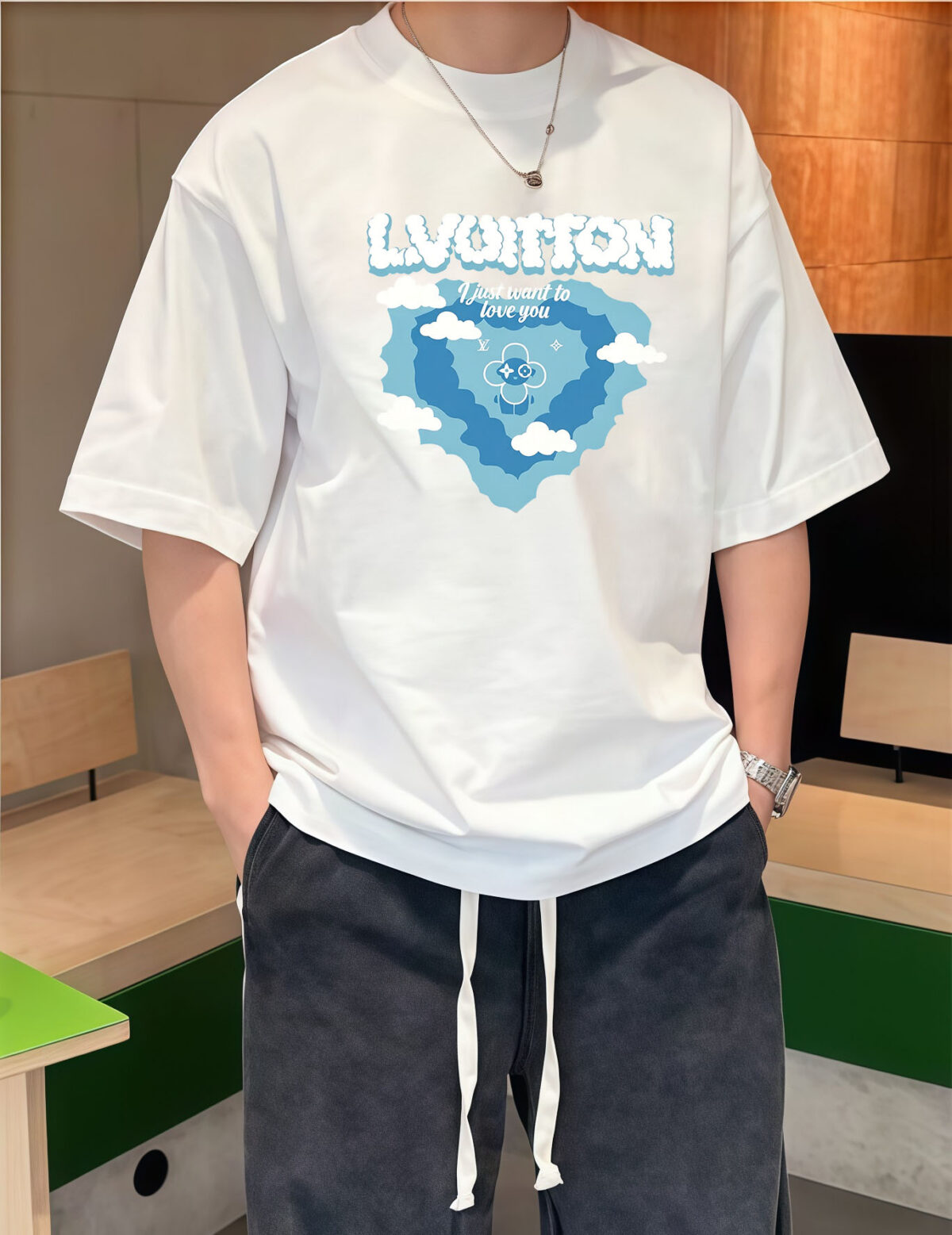 P70 LV/路易威登 印花Logo百搭潮流短袖T恤男女同款 吊牌 领标 水洗唛 三标齐全 定织定染280克精梳棉面料 尺码：S-XXL 颜色：黑色，白色，藏青色