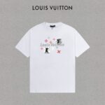P70 LV/路易威登 印花Logo百搭潮流短袖T恤男女同款 吊牌 领标 水洗唛 三标齐全 定织定染280克精梳棉面料 尺码：S-XXL 颜色：黑色，白色，藏青色