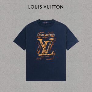 P70 LV/路易威登 印花Logo百搭潮流短袖T恤男女同款 吊牌 领标 水洗唛 三标齐全 定织定染280克精梳棉面料 尺码：S-XXL 颜色：黑色，白色，藏青色