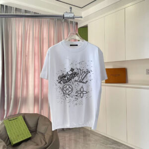 P70 1V*2026夏季新款 个性字母logo印花 定制面料300g 短袖T恤 男女同款 尺码：S M L XL XXL 五个码 颜色：黑色 白色 绿色 紫色