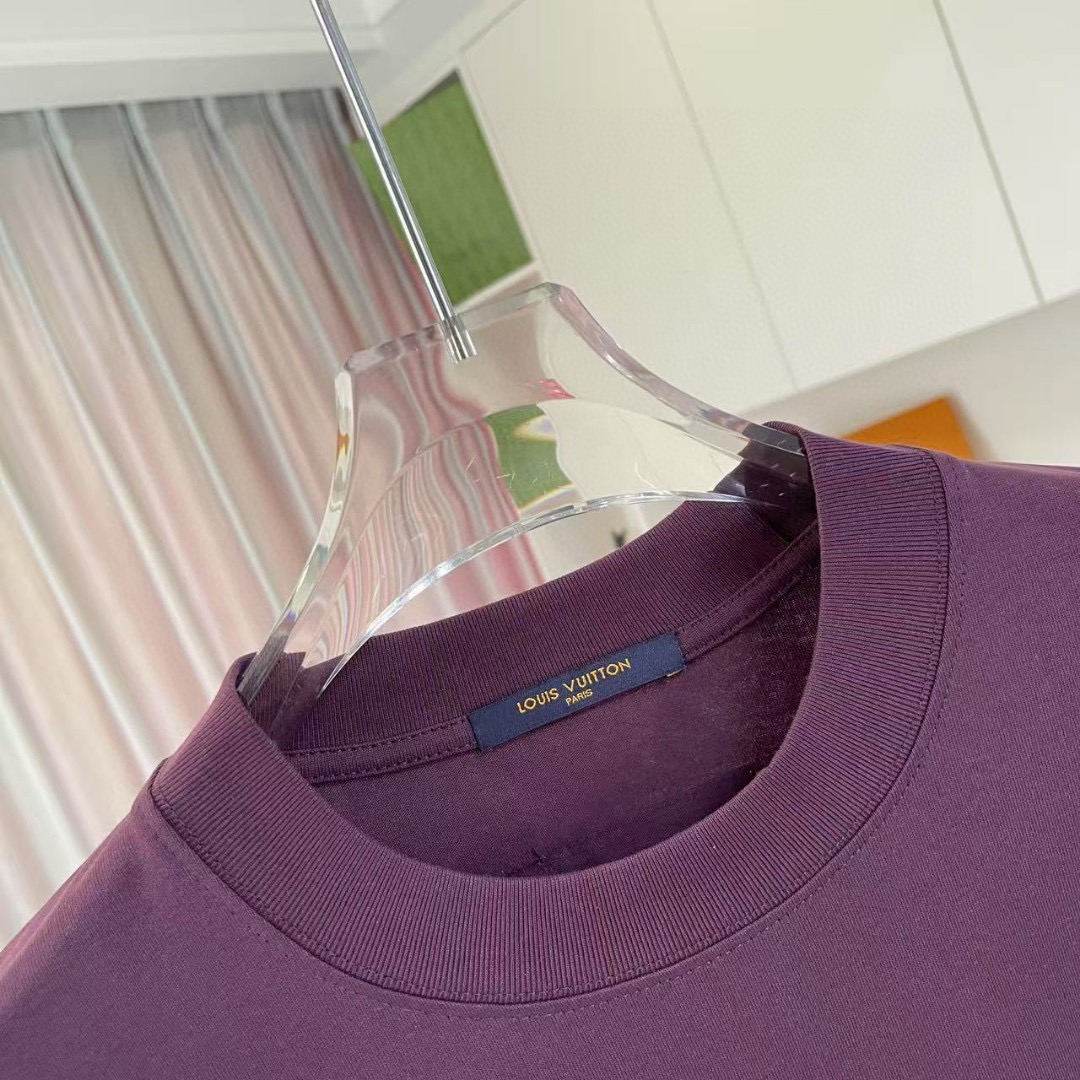 P70 1V*2026夏季新款 个性字母logo印花 定制面料300g 短袖T恤 男女同款 尺码：S M L XL XXL 五个码 颜色：黑色 白色 绿色 紫色