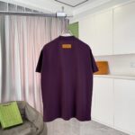P70 1V*2026夏季新款 个性字母logo印花 定制面料300g 短袖T恤 男女同款 尺码：S M L XL XXL 五个码 颜色：黑色 白色 绿色 紫色