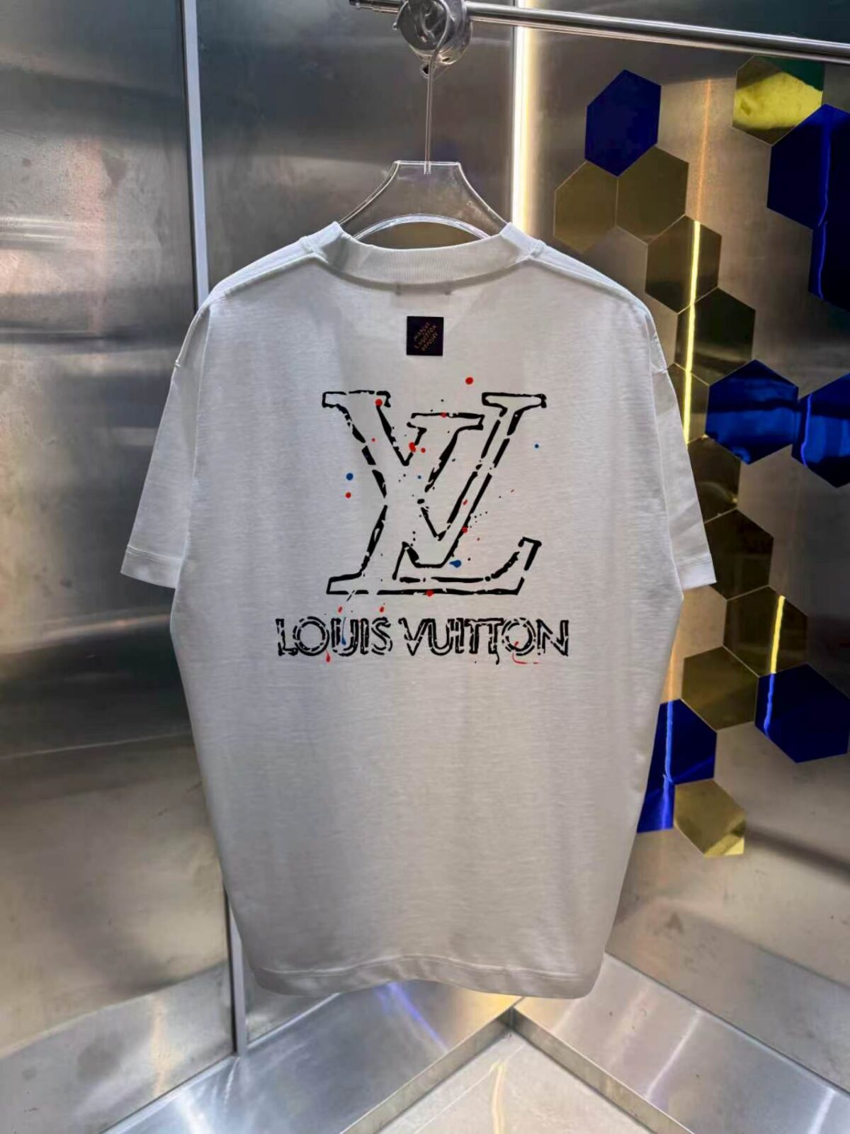 P70 Loui* 路易LV* 2026春夏新款短袖T恤 重磅个性简约字母印花工艺 吊牌 领标 洗水唛 三标齐全 颜色：黑色 白色 杏色 紫色 码数：S M L XL XXL