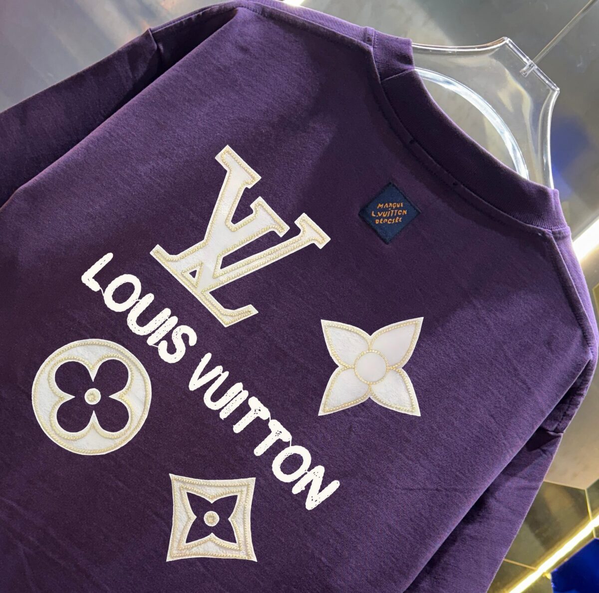 P70 Loui* 路易LV* 2026早春新款短袖T恤 重磅个性简约字母印花工艺 吊牌 领标 洗水唛 三标齐全 颜色：黑色 白色 杏色 紫色 码数：S M L XL XXL