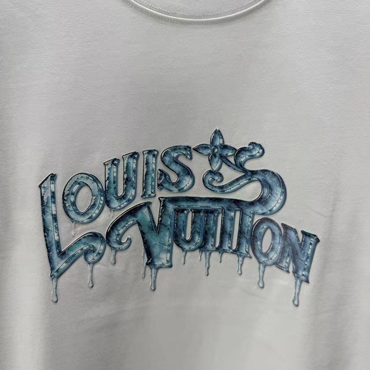 P75 LOUIS* 路易LV* 2026春夏新款短袖T恤 定制纯棉字母logo厚板 颜色：黑色 白色 深蓝 深红 码数：S M L XL XXL