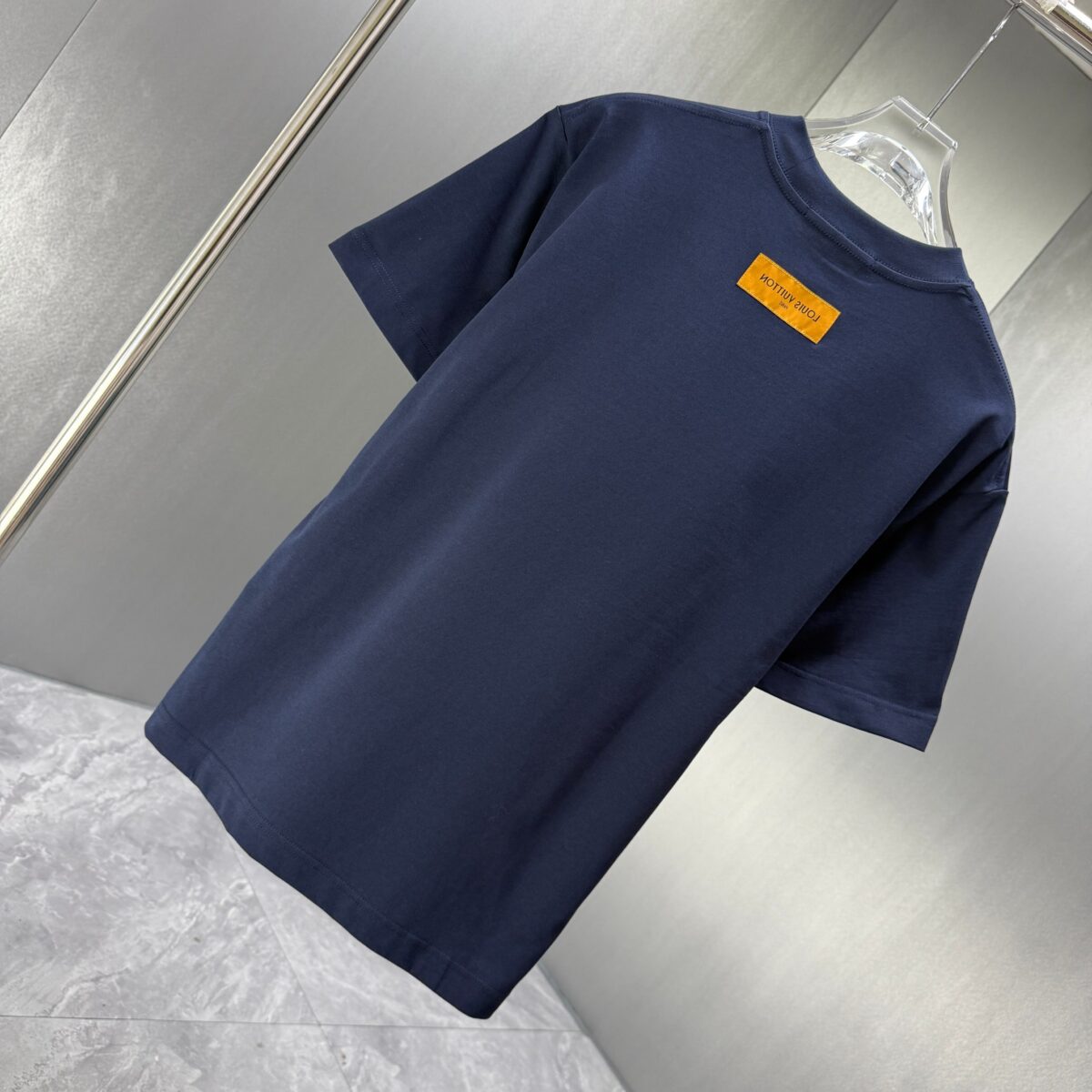 P75 LOUIS* 路易LV* 2026春夏新款短袖T恤 定制纯棉字母logo厚板 颜色：黑色 白色 深蓝 深红 码数：S M L XL XXL