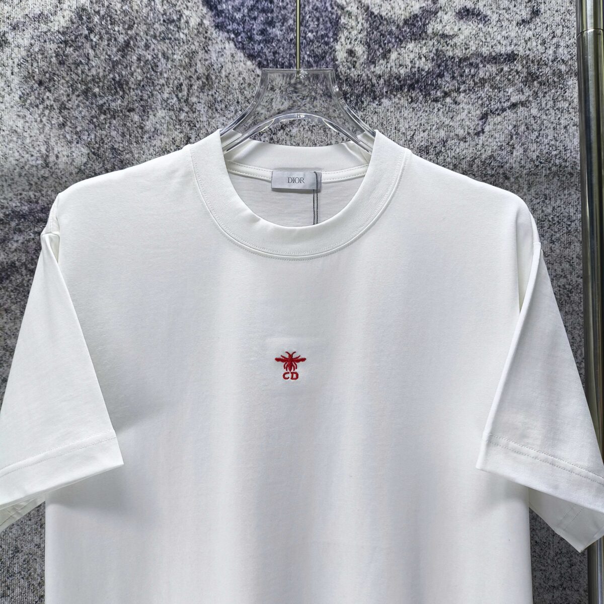weigou_180690_2_606ca1e4cc P75 DIOR* 迪奥* 2026新款 精致绣花小logo 300g短袖t恤 宽松版型男女同款 尺码 S M L XL XXL 黑色 白色 紫色 湖水绿