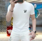 weigou_181037_4_84ae729e03 P70 品牌: 迪奥 (胖子福音)原单男士休闲短袖T恤,2026春夏新品,定制胸前顶级logo 工艺、搭配整件细节 品质及剪裁设计都堪称一流,定制进口丝光棉面料!型格十足,配色轻熟百搭。M-5XL(穿到220斤)
