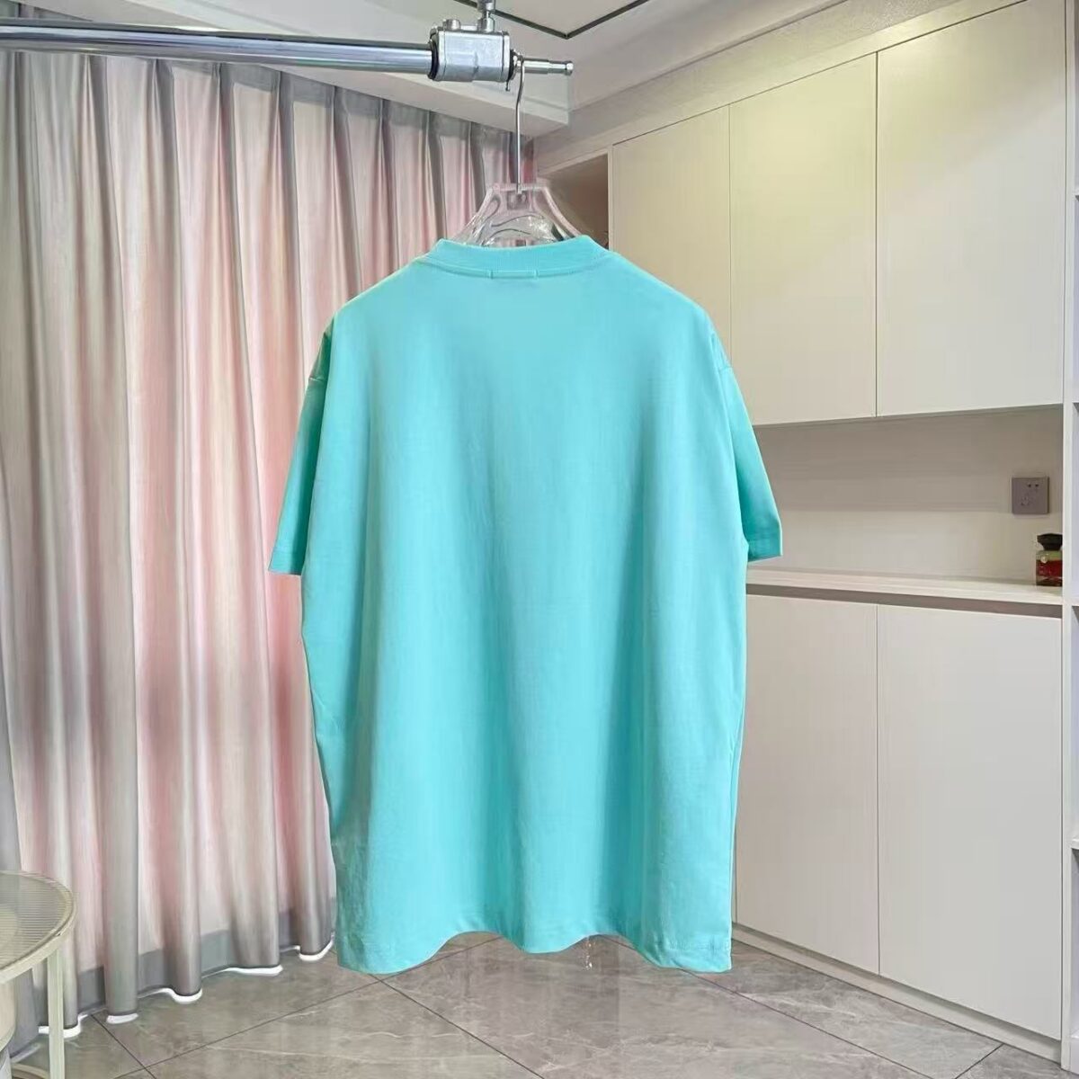 P75 Dio 迪奥2026夏季新款 个性字母logo绣花 短袖T恤 定制面料300g 男女同款 颜色：黑色 白色 绿色 紫色 尺码: S M L XL XXL 五个码