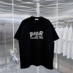 P80 DIO 2026秋冬新款 3D立体硅胶 360克圆领短袖 实物很棒 男女同款宽松版 尺码S M L XL XXL 五个码 黑色 白色 棕色