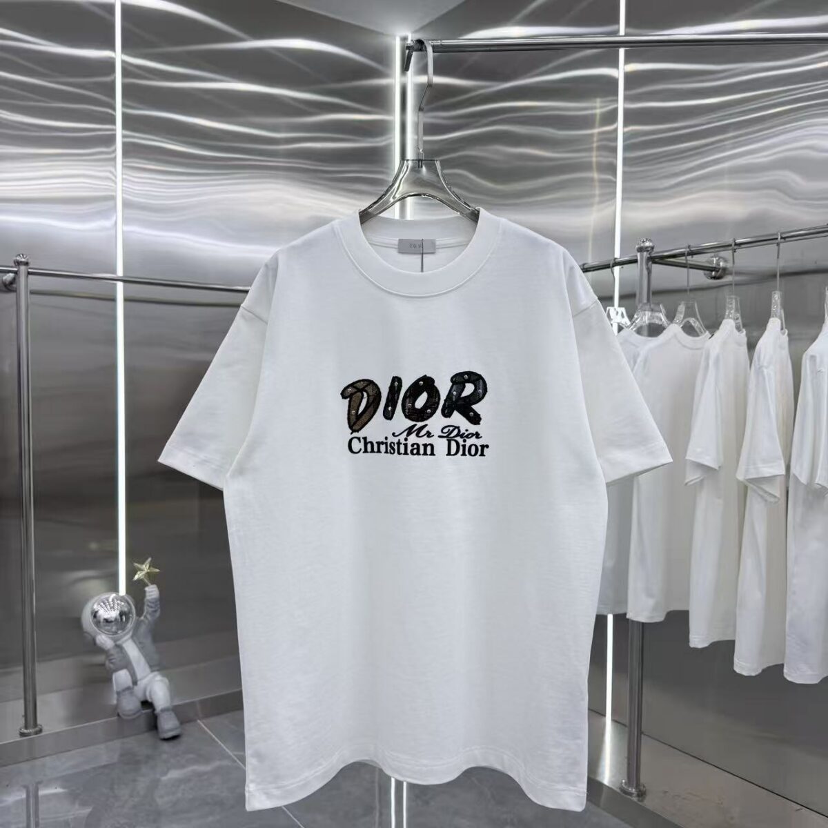 P80 DIO 2026秋冬新款 3D立体硅胶 360克圆领短袖 实物很棒 男女同款宽松版 尺码S M L XL XXL 五个码 黑色 白色 棕色