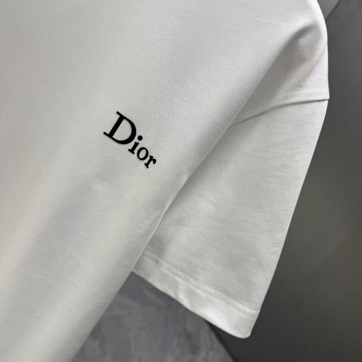 P70 Dior* 迪奥* 2026春夏新款短袖T恤 定制纯棉字母logo植绒 颜色：黑色 白色 棕色 深红 码数：S M L XL XXL