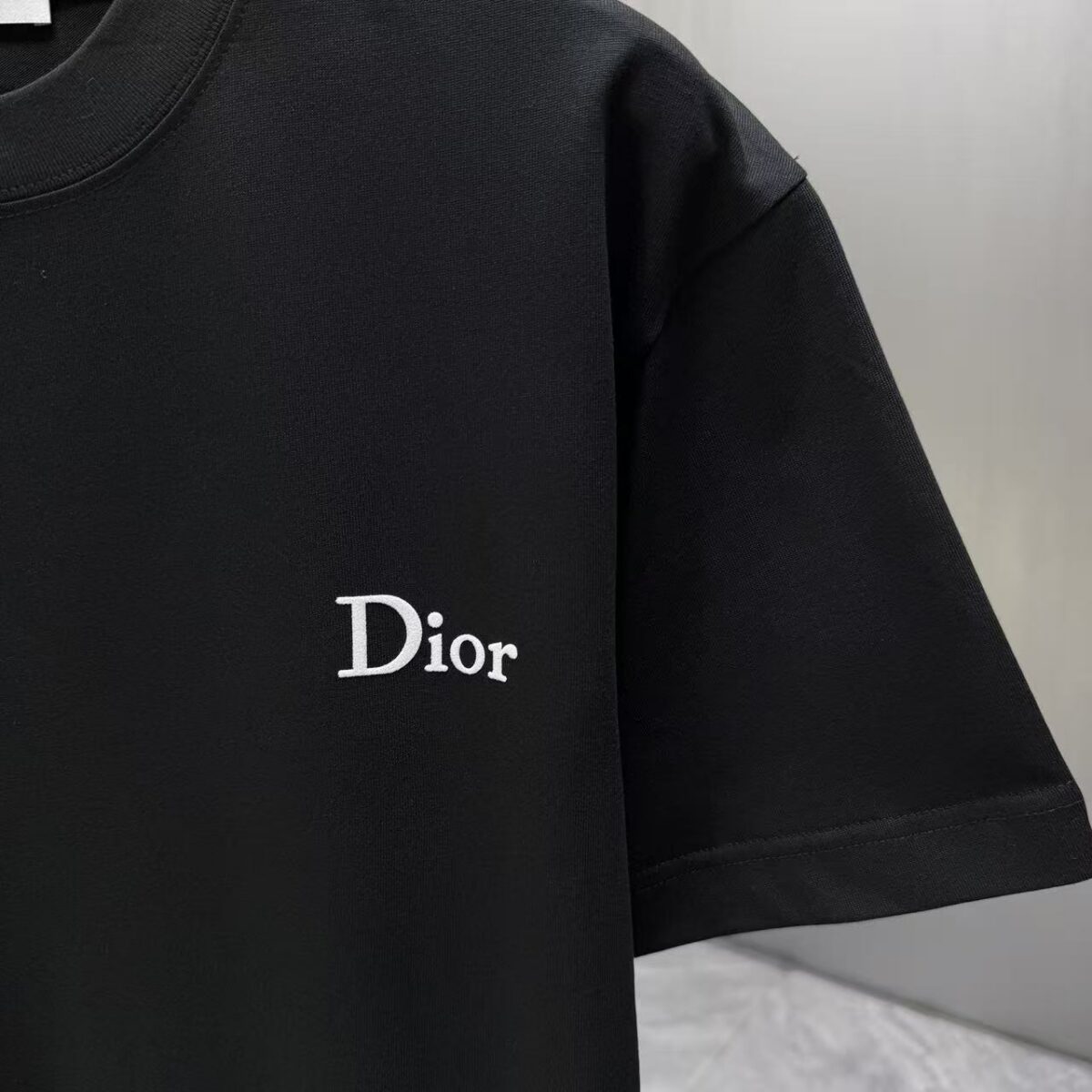 P70 Dior* 迪奥* 2026春夏新款短袖T恤 定制纯棉字母logo植绒 颜色：黑色 白色 棕色 深红 码数：S M L XL XXL