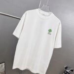 P75 Dio～胸前字母刺绣 《区别通货面料》 7a抗菌短袖tee 上身十分舒适，男女同款半袖，落肩宽松版型 颜色: 黑色 白色 咖啡色 尺码：S（90-130斤） M（125-150斤） L（135-165斤） XL（160-190斤） XXL（185-220斤）
