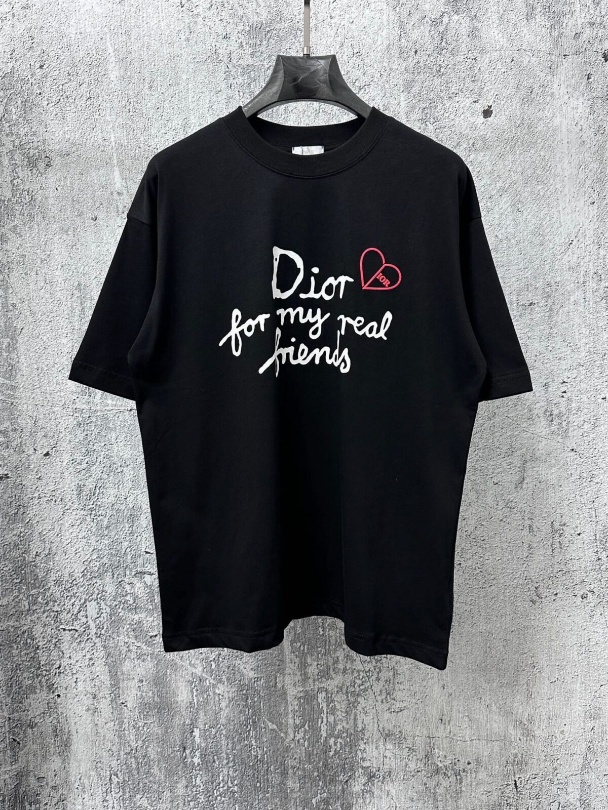 P70 【DIOR】迪奥 25ss 字母logoT恤短袖 重磅克重260g纯棉双纱面料 螺纹定织定染通肩拉条工艺增加衣物清洗寿命 触感舒适 品质上乘 全套辅料定制 三标齐全 上身超赞.宽松os版型 男女同款 各种身材都可轻松驾驭，值得入手的一件精品 认准版本。 尺码：XS-L