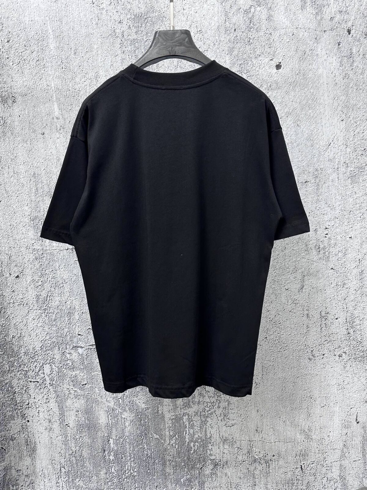 P70 【DIOR】迪奥 25ss 字母logoT恤短袖 重磅克重260g纯棉双纱面料 螺纹定织定染通肩拉条工艺增加衣物清洗寿命 触感舒适 品质上乘 全套辅料定制 三标齐全 上身超赞.宽松os版型 男女同款 各种身材都可轻松驾驭，值得入手的一件精品 认准版本。 尺码：XS-L
