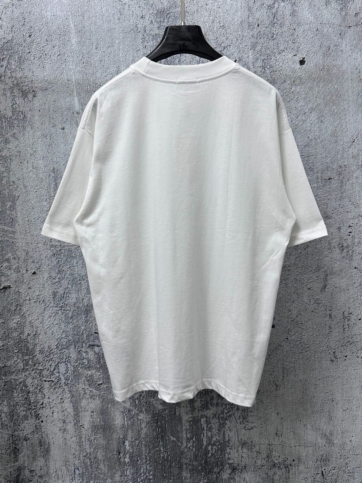 P70 【DIOR】迪奥 25ss 字母logoT恤短袖 重磅克重260g纯棉双纱面料 螺纹定织定染通肩拉条工艺增加衣物清洗寿命 触感舒适 品质上乘 全套辅料定制 三标齐全 上身超赞.宽松os版型 男女同款 各种身材都可轻松驾驭，值得入手的一件精品 认准版本。 尺码：XS-L
