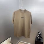 weigou_182550_0_d56f72802b P75 dio~迪奥cd胸前刺绣 《区别通货面料》双纱纯棉 短袖tee 上身十分舒适,男女同款半袖,落肩宽松版型 颜色: 黑色 白色 咖啡色 尺码:S(90-130斤) M(125-150斤) L(135-165斤) XL(160-190斤) XXL(185-220斤)