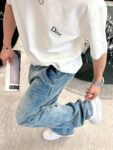 weigou_182989_8_6a699f9ce8 P75 dio~ 迪奥字母签名刺绣,官方同款 《区别通货面料》 双纱纯棉,紧密纱线短袖tee上身十分舒适,男女同款半袖,落肩宽松版型 颜色: 黑色 白色 咖啡色 尺码:S(90-130斤) M(125-150斤) L(135-165斤) XL(160-190斤) XXL(185-220斤)