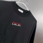 P75 dio～ 迪奥胸前双色字母刺绣 《区别通货面料》7a抗菌短袖tee 上身十分舒适，男女同款半袖，落肩宽松版型 颜色: 黑色 白色 咖啡色 尺码：S（90-130斤） M（125-150斤） L（135-165斤） XL（160-190斤） XXL（185-220斤）