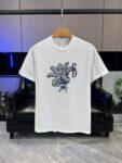 P65 DIOR迪奥2026春夏经典印花圆领短袖T恤采用280克双纱精棉，衣服偏厚使整体高透气和柔软性，高版本，三标齐全！男女同款 颜色：白色 黑色 灰色 杏色 -尺码：S M L Xl
