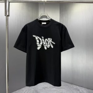 weigou_187339_0_d0f246fc43 P75 Dior* 迪奥* 2026春夏新款短袖T恤 定制纯棉字母logo厚板 颜色:黑色 白色 巧色 黄色 码数:S M L XL XXL