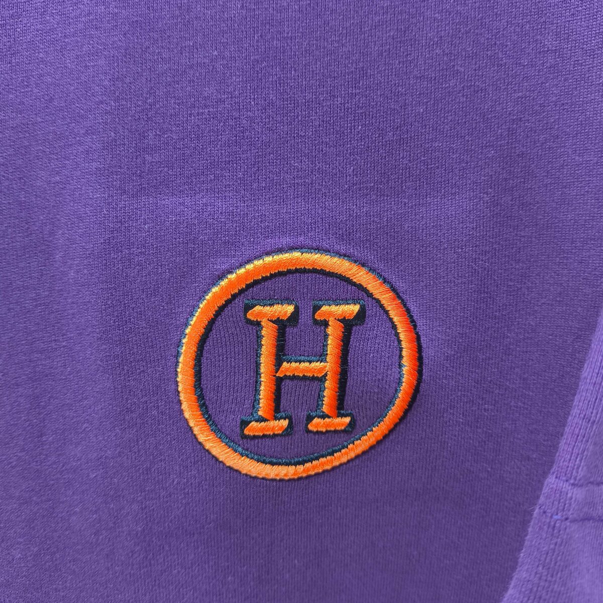 weigou_187727_3_e30f03119a P75 HERMES* 爱马仕* 2026新款 精致绣花小logo 300g短袖t恤 宽松版型男女同款 尺码 S M L XL XXL 黑色 白色 湖水绿 紫色