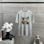 P75 Herme*爱马仕* 2026 春夏新款 经典方框烫画工艺 定制双纱平纹纯棉面料 短袖T恤 男女同款 颜色 ：黑色 花灰色 安哥拉红色 尺码： S （90-130斤） M （120-150斤） L （140-165斤） XL （160-180斤） XXL （180-210斤）