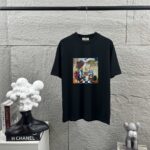P75 Herme*爱马仕* 2026 春夏新款 经典方框烫画工艺 定制双纱平纹纯棉面料 短袖T恤 男女同款 颜色 ：黑色 花灰色 安哥拉红色 尺码： S （90-130斤） M （120-150斤） L （140-165斤） XL （160-180斤） XXL （180-210斤）