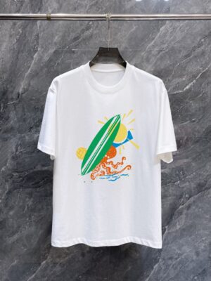P70 Her** 爱马仕🆕 新品260克短袖 火爆上市啦 定制顶级优选洗水棉面料 上身舒适度高 专柜同款装饰 轻奢内敛低调奢华 内搭外穿轻松驾驭不挑人 裁剪精细完美 Size：S—XXL