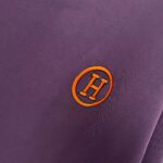 P75 Herme*爱马仕* 2026春夏新款 经典字母刺绣 定制双纱平纹纯棉面料 短袖T恤 男女同款 颜色 ：黑色 白色 紫色 绿色 尺码： S （90-130斤） M （120-150斤） L （140-165斤） XL （160-180斤） XXL （180-210斤）