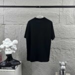 weigou_189403_4_46b91b8f43 P75 Herme*爱马仕* 2026春夏新款 马年大吉 经典烫画工艺 定制双纱平纹纯棉面料 短袖T恤 男女同款 颜色 :黑色 白色 安哥拉红色 尺码: S (90-130斤) M (120-150斤) L (140-165斤) XL (160-180斤) XXL (180-210斤)
