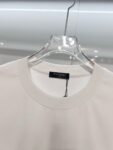 P80 CHANEL/香奈儿高品质300克圆领短袖T恤 品牌经典 小标刺绣🪡字母LOGO 2026ss早春官方同步 高版本 高品质 时尚个性 百搭潮流 套装 纯原品质 原版面料 吊牌 领标 水洗麦 三标齐全 颜色: 黑色.白色. 尺码：S M L XL