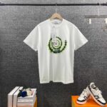 P80 CHANE*香奈*儿 2026春夏新款 独家高端字母图腾印花 定制双纱平纹纯棉面料 短袖T恤 男女同款 颜色：黑色 白色 尺码： S （90-130斤） M （120-150斤） L （140-165斤） XL （160-180斤） XXL （180-210斤）