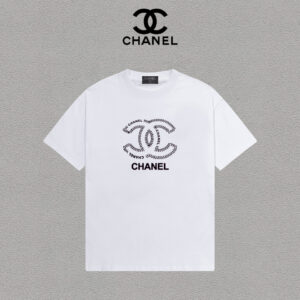 P70 Chanel/香奈儿 印花Logo百搭潮流圆领短袖T恤男女同款 吊牌 领标 水洗唛 三标齐全 尺码：S-XXL 颜色：黑色，白色