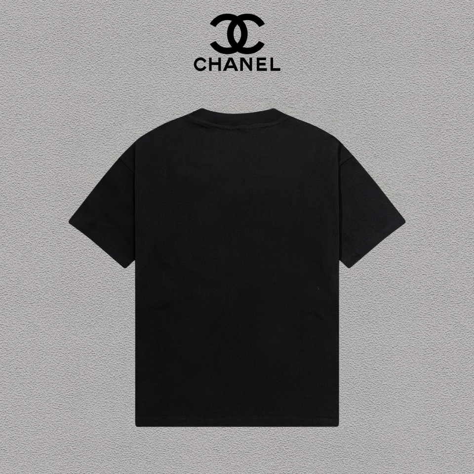 P70 Chanel/香奈儿 印花Logo百搭潮流圆领短袖T恤男女同款 吊牌 领标 水洗唛 三标齐全 尺码：S-XXL 颜色：黑色，白色