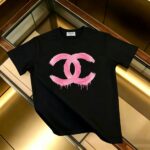 P85 CHANEL 香奈儿 新款 面料升级 300g纯棉 印花短袖T恤 颜色：黑色 白色尺码：XS~L - 副本 (22)