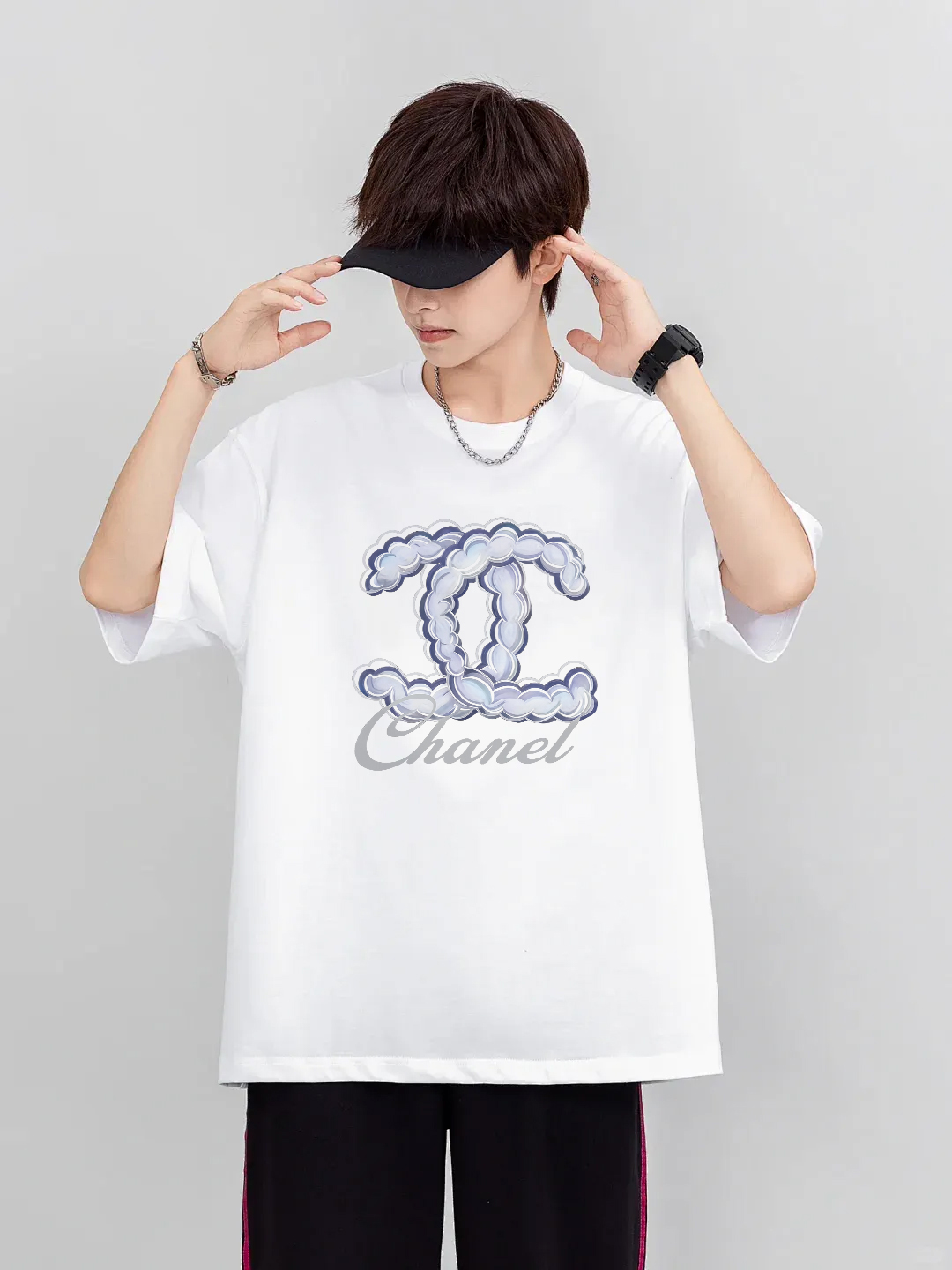 P70 Chanel/香奈儿 印花Logo百搭潮流圆领短袖T恤男女同款 吊牌 领标 水洗唛 三标齐全 尺码：S-XXL 颜色：黑色，白色