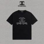 P70 Chanel/香奈儿 印花Logo百搭潮流圆领短袖T恤男女同款 吊牌 领标 水洗唛 三标齐全 尺码：S-XXL 颜色：黑色，白色
