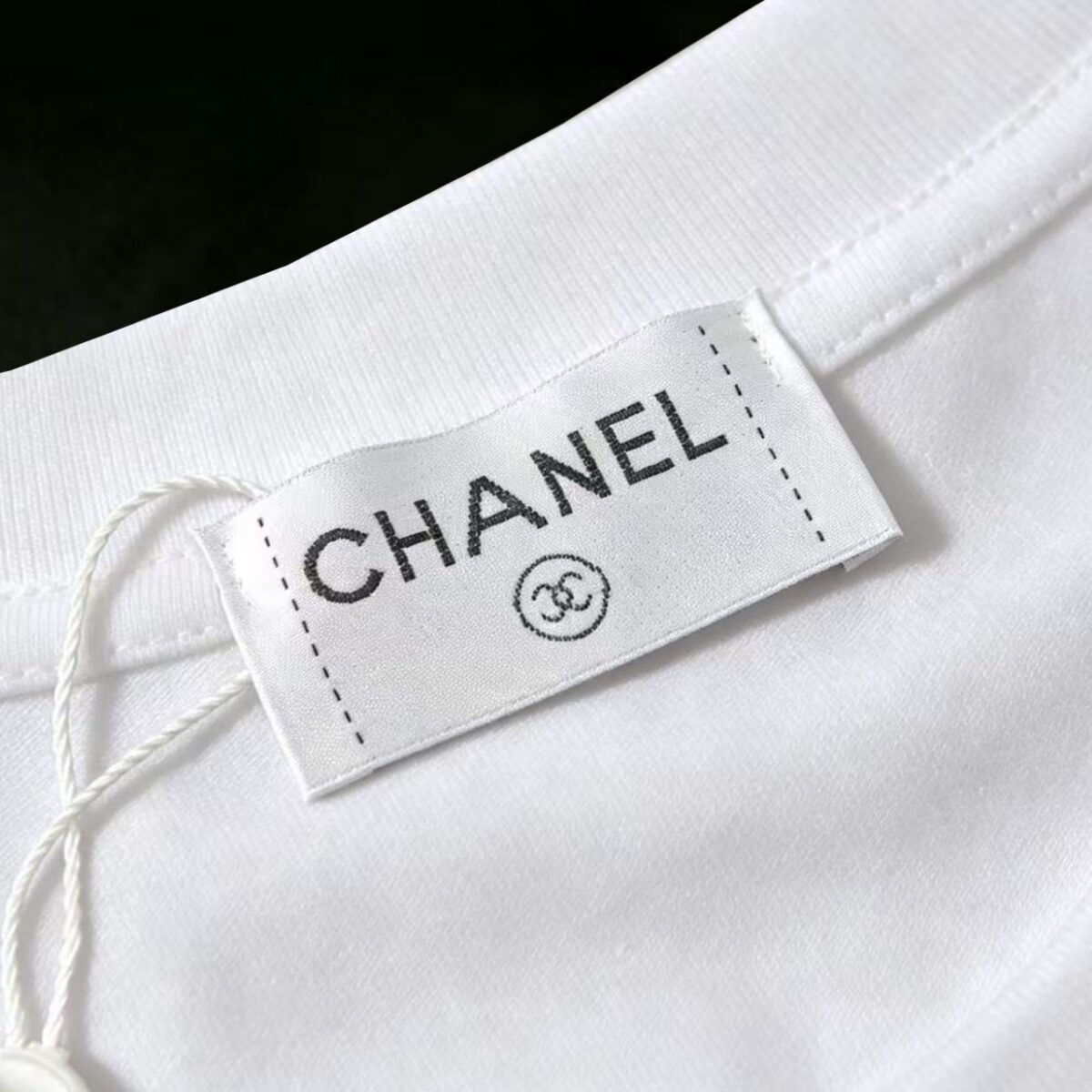 P85 CHANEL 香奈儿 新款 面料升级 300g纯棉 印花短袖T恤 颜色：黑色 白色尺码：XS~L - 副本 (39)