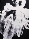 P85 Chane* 26ss新品短袖T恤，帅气时尚，胸前印花图案字母logo，简约百搭款。面料棉 不仅挺括，保持潮流的廓形，又穿着舒适，纱织更细腻。 尺码：S-XXL
