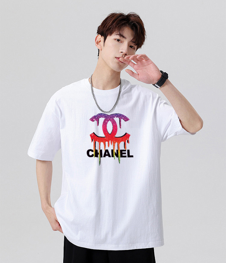 P70 Chanel/香奈儿 印花Logo百搭潮流圆领短袖T恤男女同款 吊牌 领标 水洗唛 三标齐全 尺码：S-XXL 颜色：黑色，白色