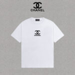 P70 Chanel/香奈儿 印花Logo百搭潮流圆领短袖T恤男女同款 吊牌 领标 水洗唛 三标齐全 尺码：S-XXL 颜色：黑色，白色