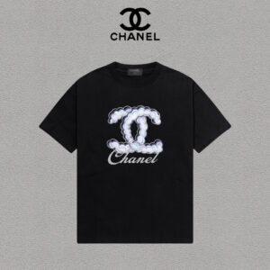 P70 Chanel/香奈儿 印花Logo百搭潮流圆领短袖T恤男女同款 吊牌 领标 水洗唛 三标齐全 尺码：S-XXL 颜色：黑色，白色