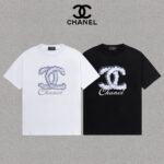 P70 Chanel/香奈儿 印花Logo百搭潮流圆领短袖T恤男女同款 吊牌 领标 水洗唛 三标齐全 尺码：S-XXL 颜色：黑色，白色