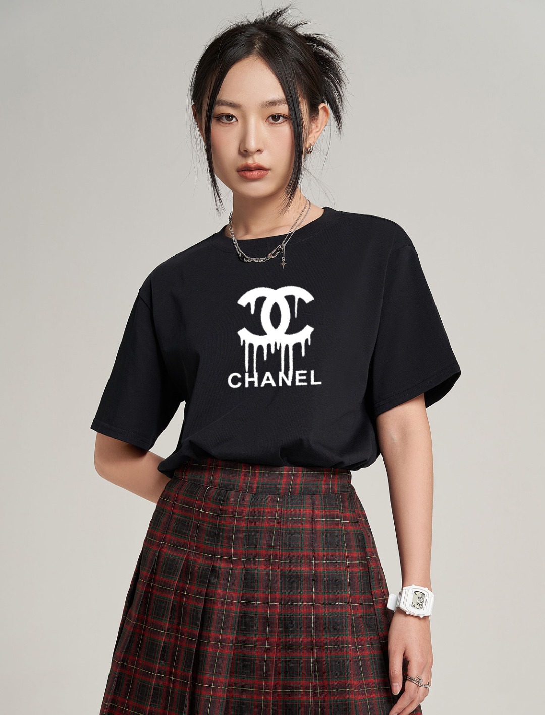 P70 Chanel/香奈儿 印花Logo百搭潮流圆领短袖T恤男女同款 吊牌 领标 水洗唛 三标齐全 尺码：S-XXL 颜色：黑色，白色